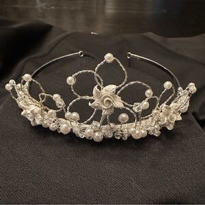 Silver Pearl Flower Tiara Headband - Elegant Accessory BNWOT
